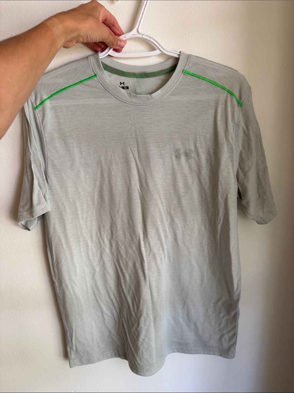 Under Armour Men’s Light Gray Short-Sleeve Performance Tee with Neon Green Trim